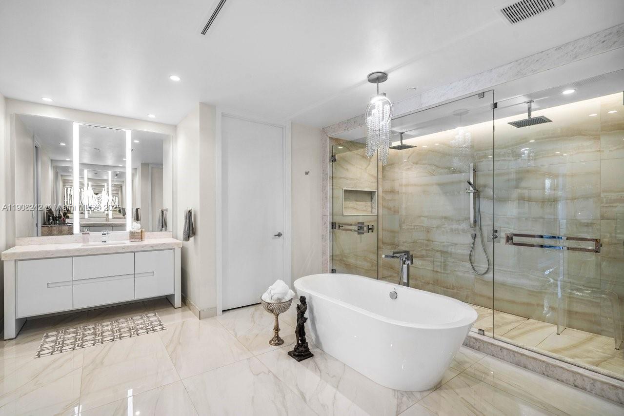 ALINA BOCA RATON CONDO - Residential