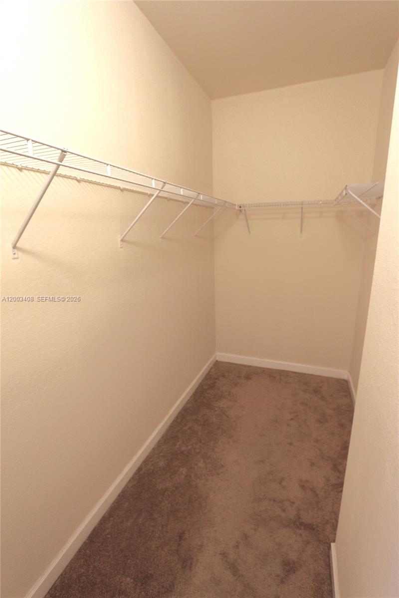 KENDALL COMMONS TOWNHOMES - Residential