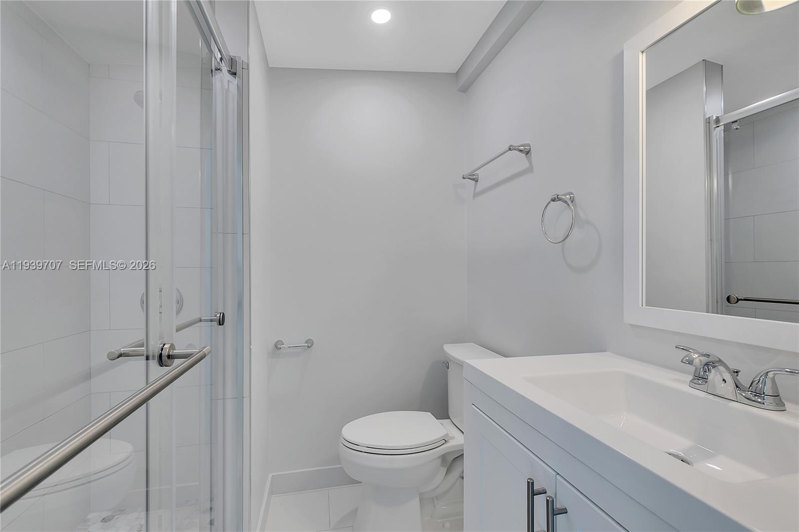 SILVER BLUFF ESTS-SEC A - Residential Lease