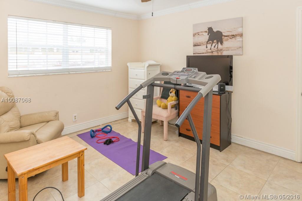 Hollywood Hills 1965 61-2 - Residential