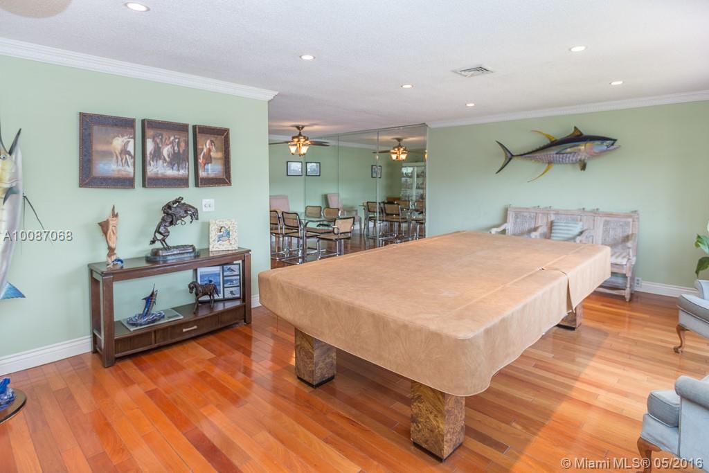 Hollywood Hills 1965 61-2 - Residential