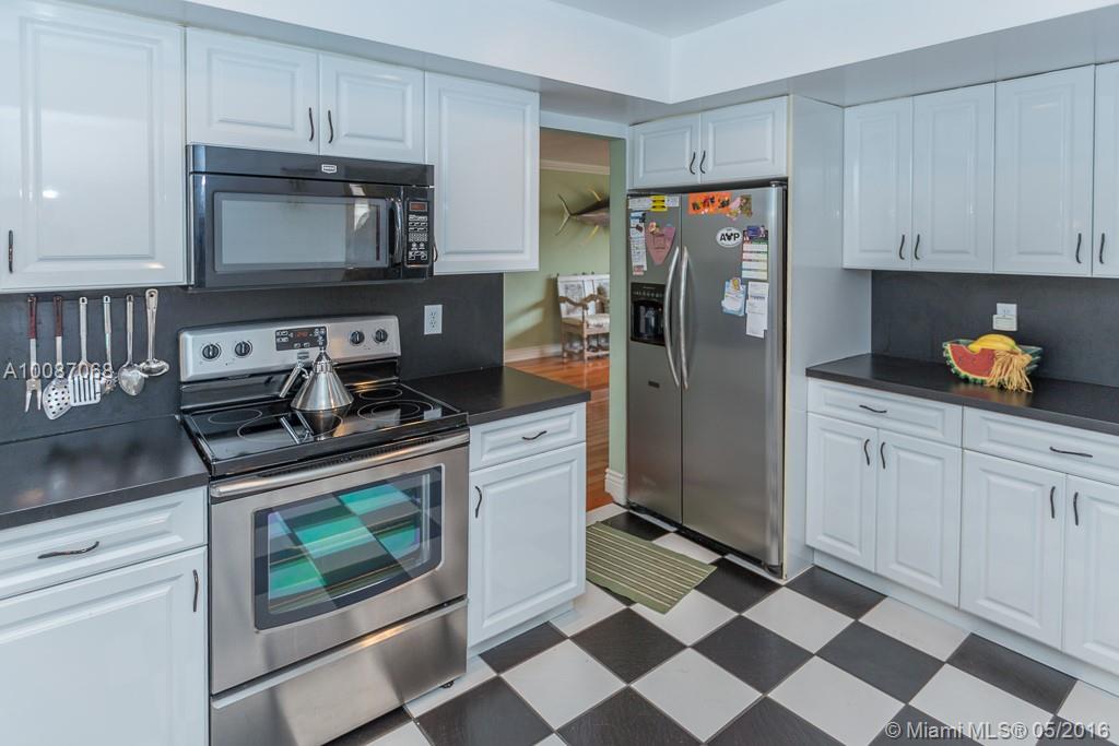 Hollywood Hills 1965 61-2 - Residential