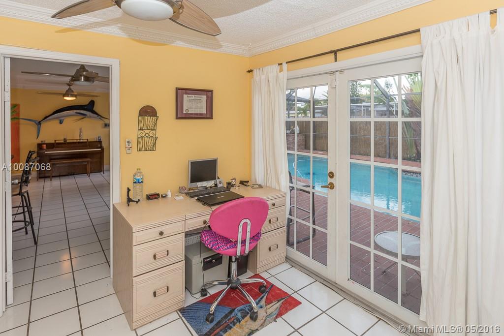 Hollywood Hills 1965 61-2 - Residential