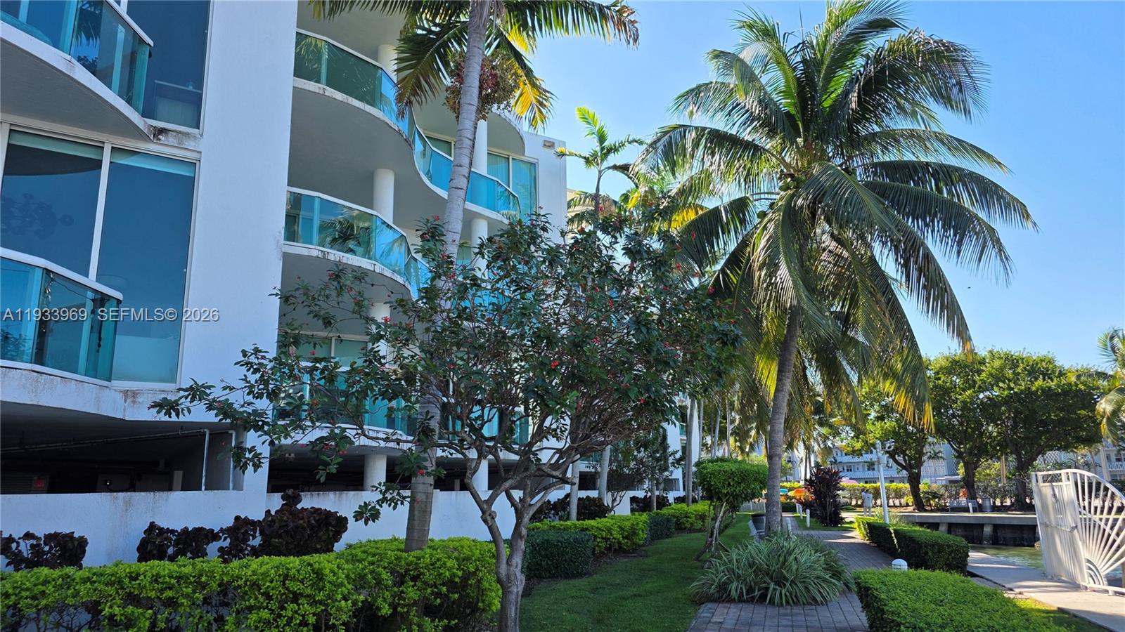 360 CONDO A - Residential