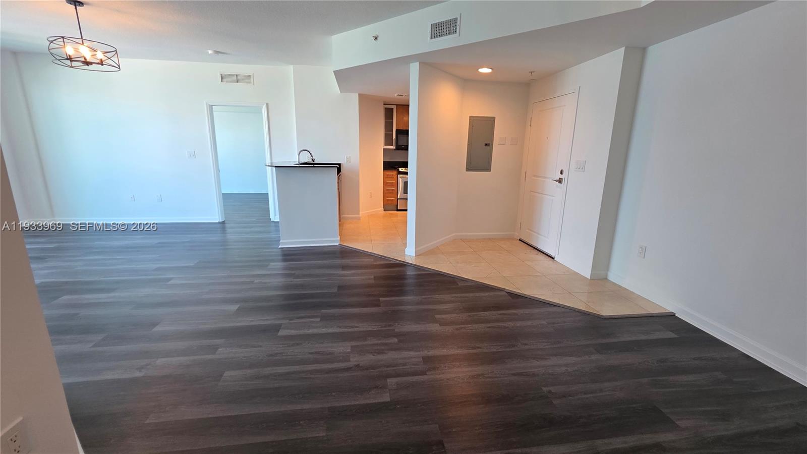 360 CONDO A - Residential