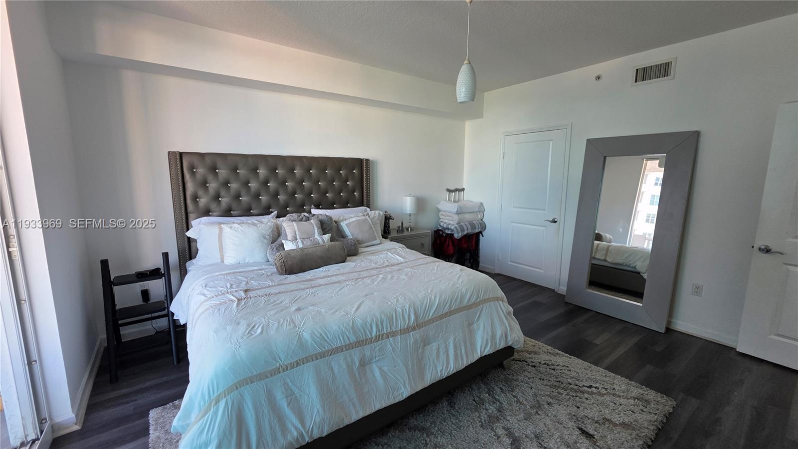 360 CONDO A - Residential