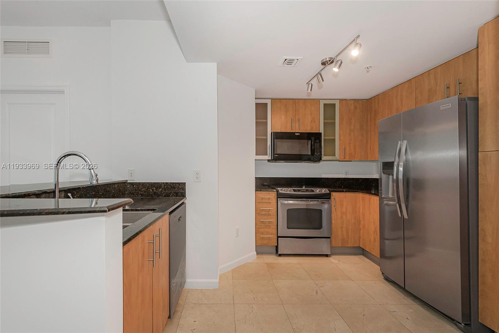 360 CONDO A - Residential