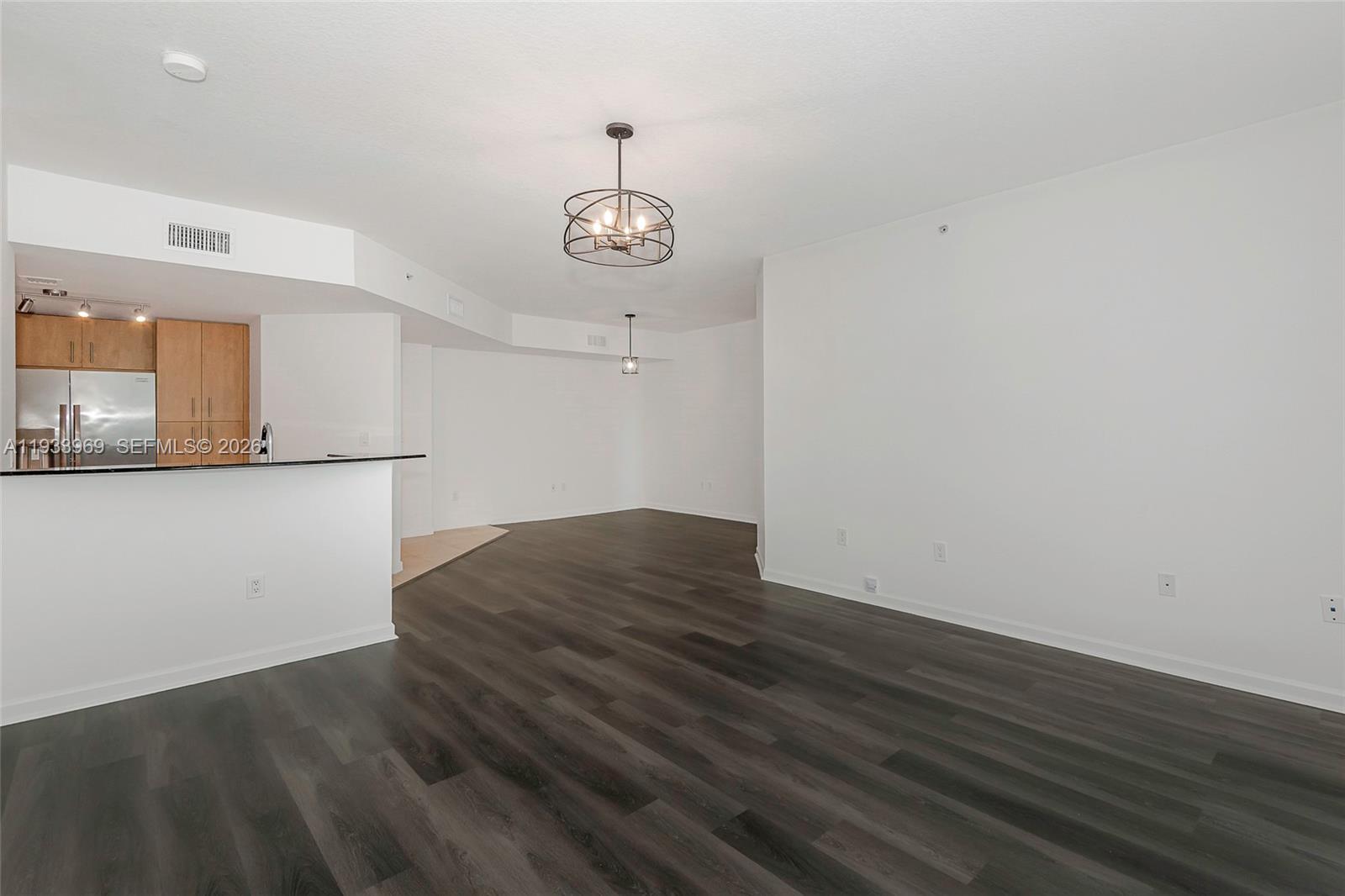 360 CONDO A - Residential