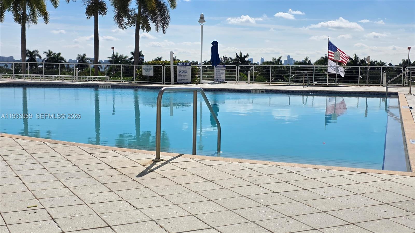 360 CONDO A - Residential