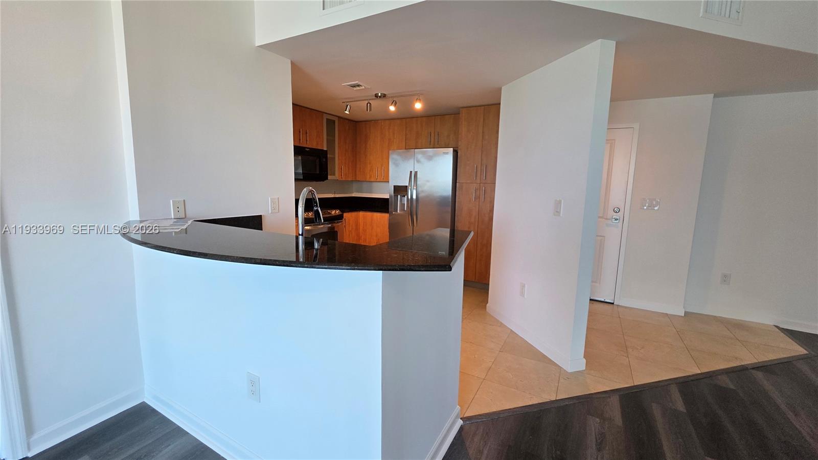 360 CONDO A - Residential