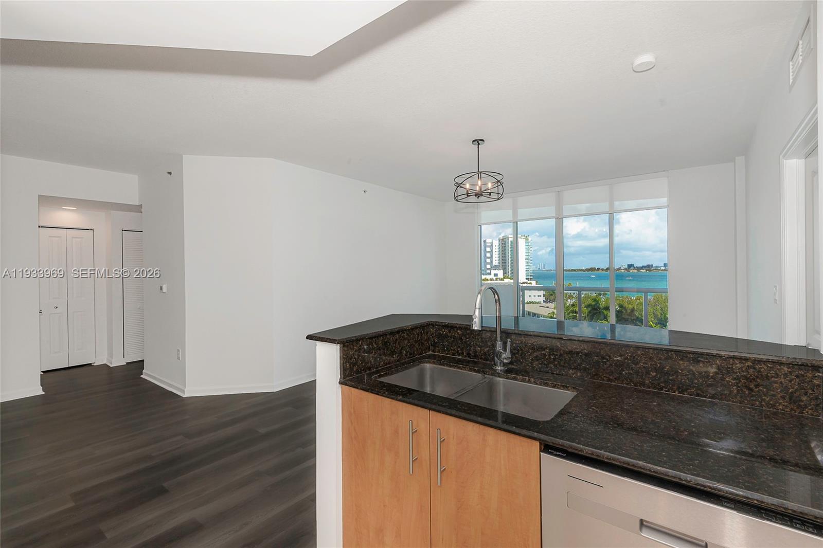 360 CONDO A - Residential