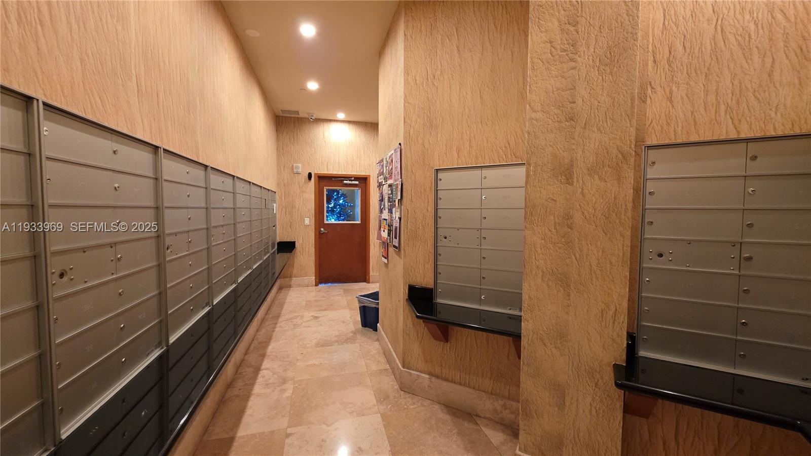 360 CONDO A - Residential