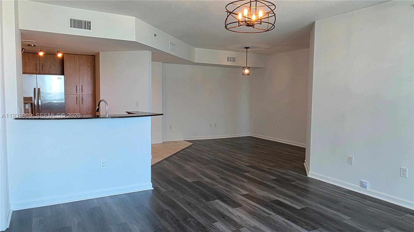 360 CONDO A - Residential