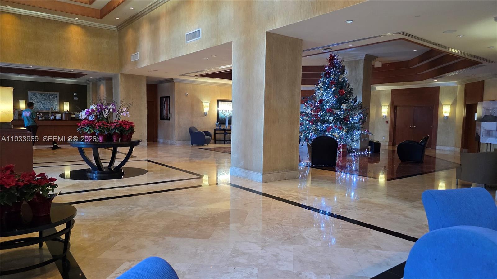 360 CONDO A - Residential