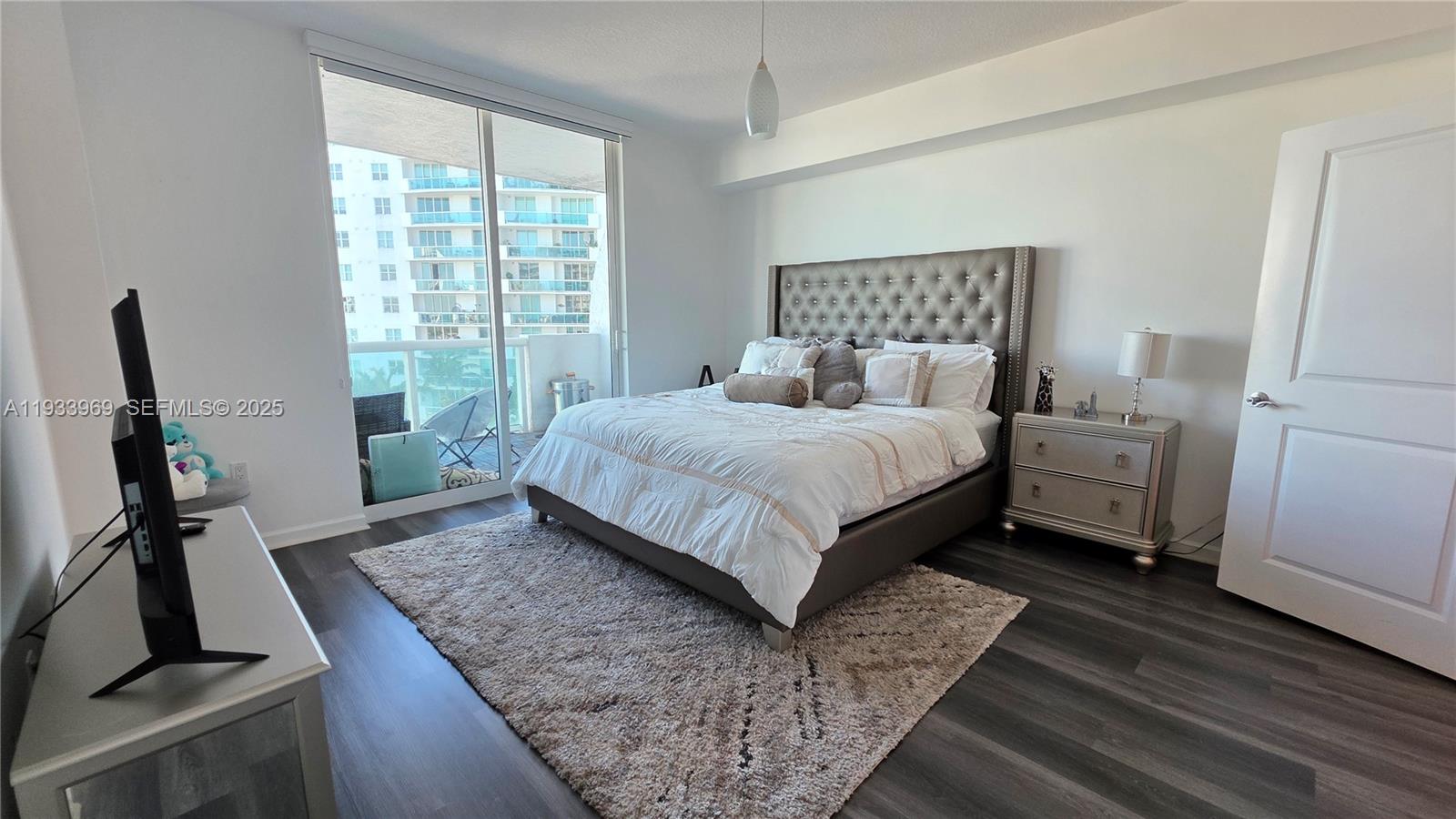 360 CONDO A - Residential