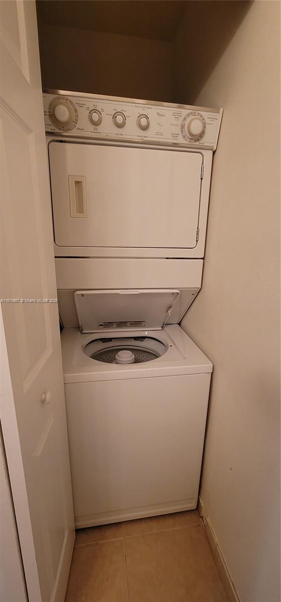 ALAQUA CONDO - Residential Lease