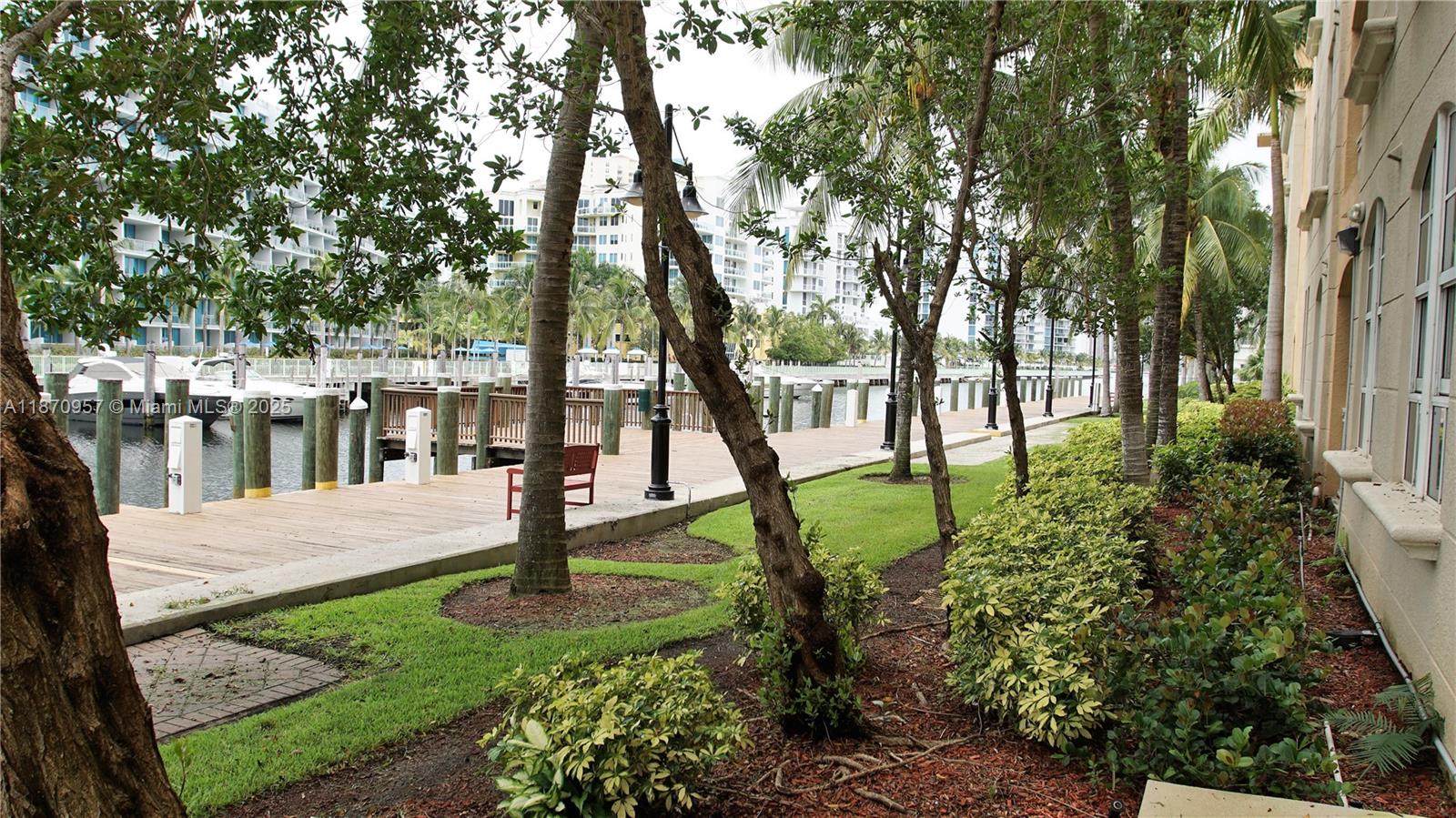 ALAQUA CONDO - Residential Lease