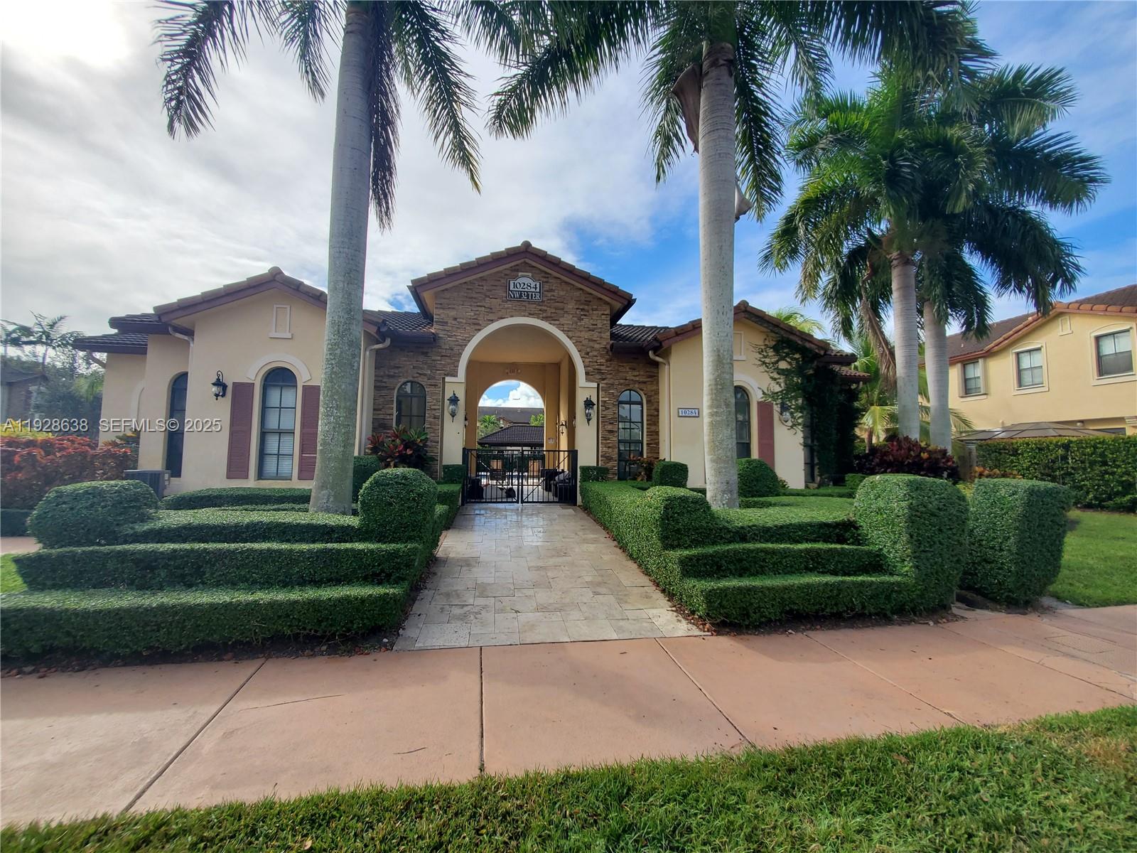 BEACON AT DORAL - Residential Lease