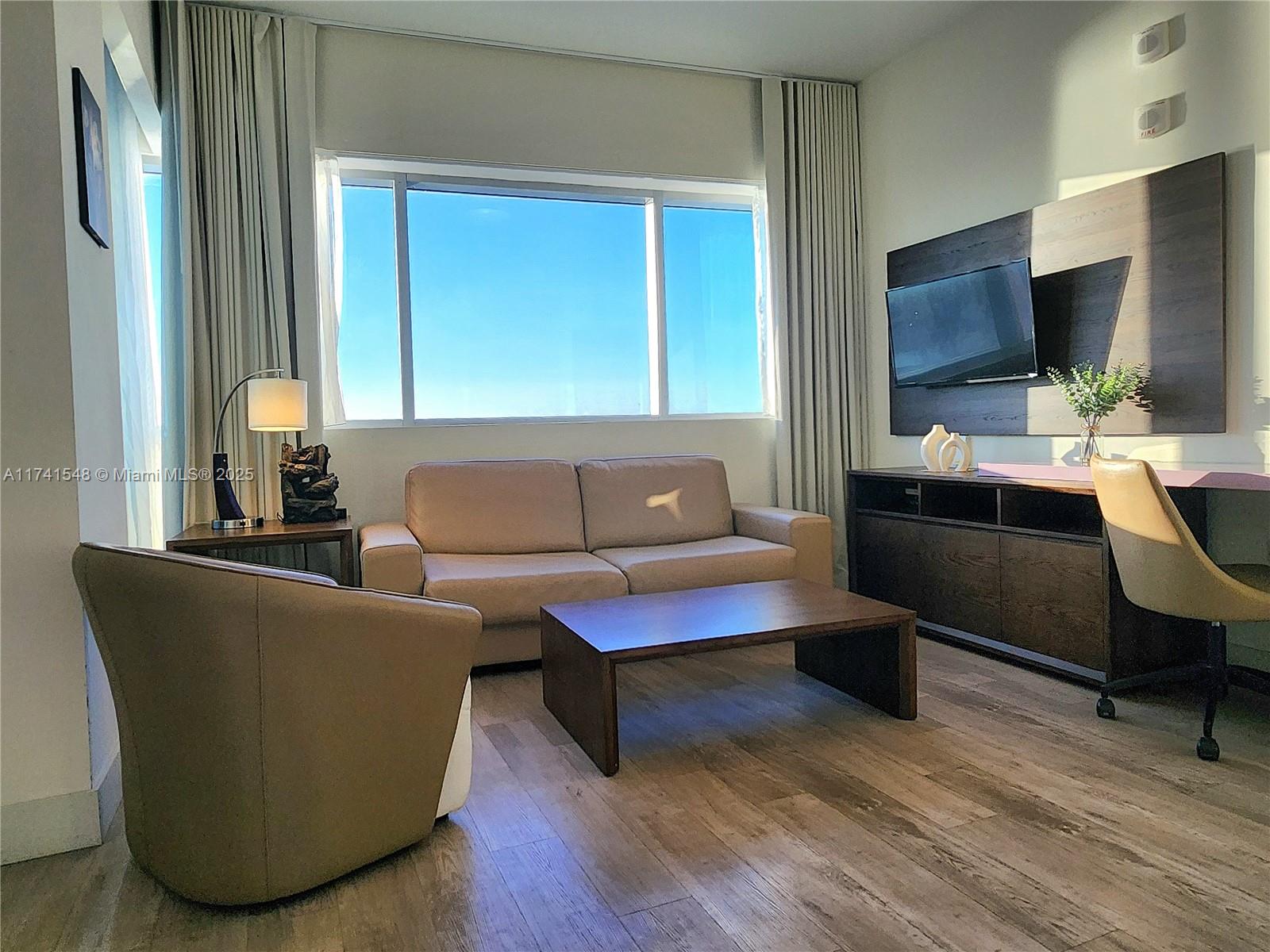 COSTA HOLLYWOOD CONDO - Residential
