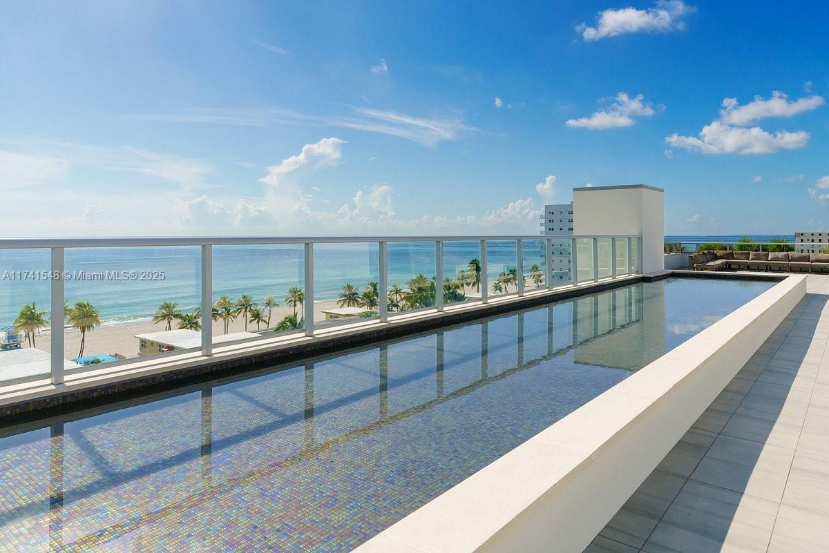 COSTA HOLLYWOOD CONDO - Residential