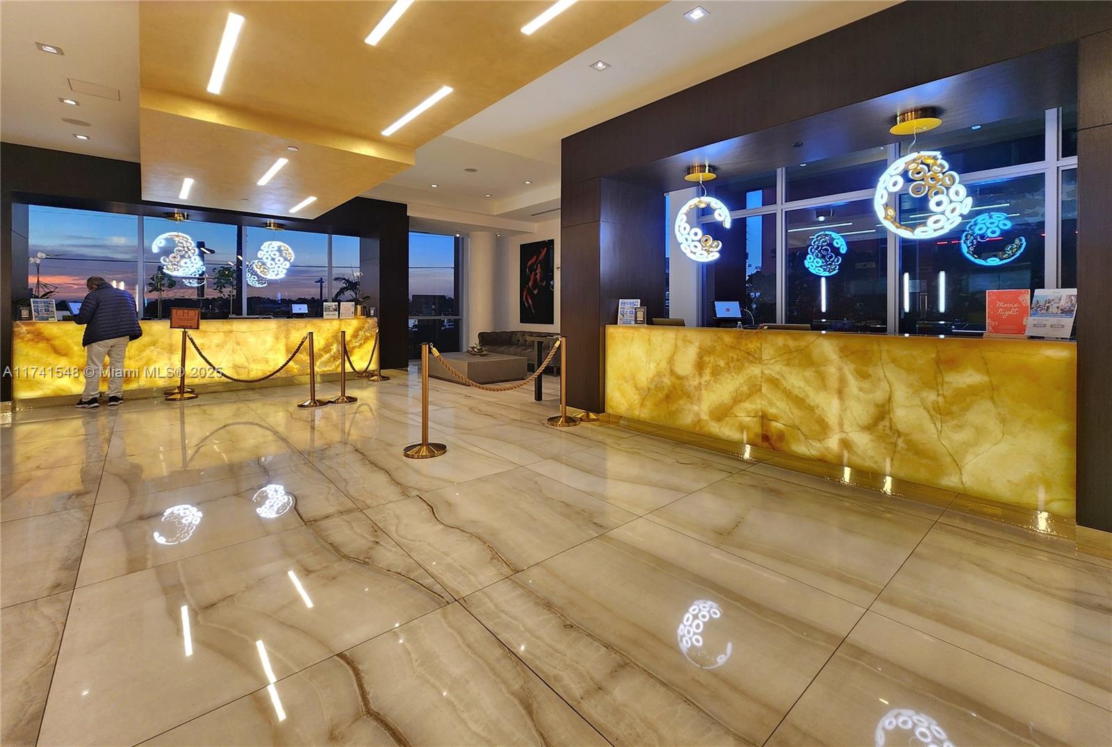 COSTA HOLLYWOOD CONDO - Residential
