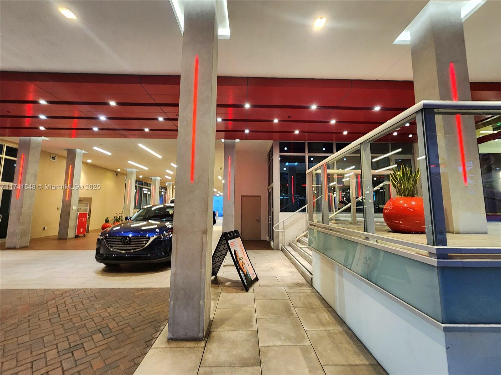 COSTA HOLLYWOOD CONDO - Residential
