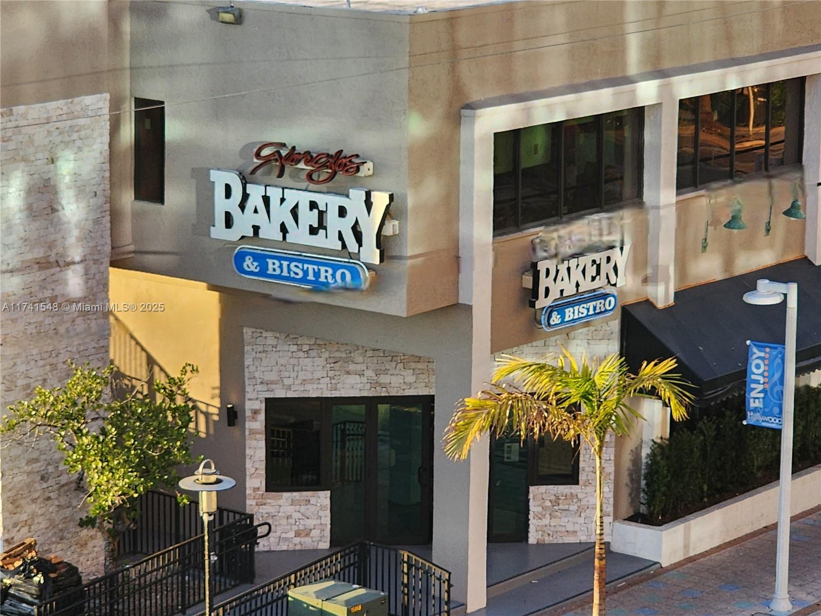 COSTA HOLLYWOOD CONDO - Residential