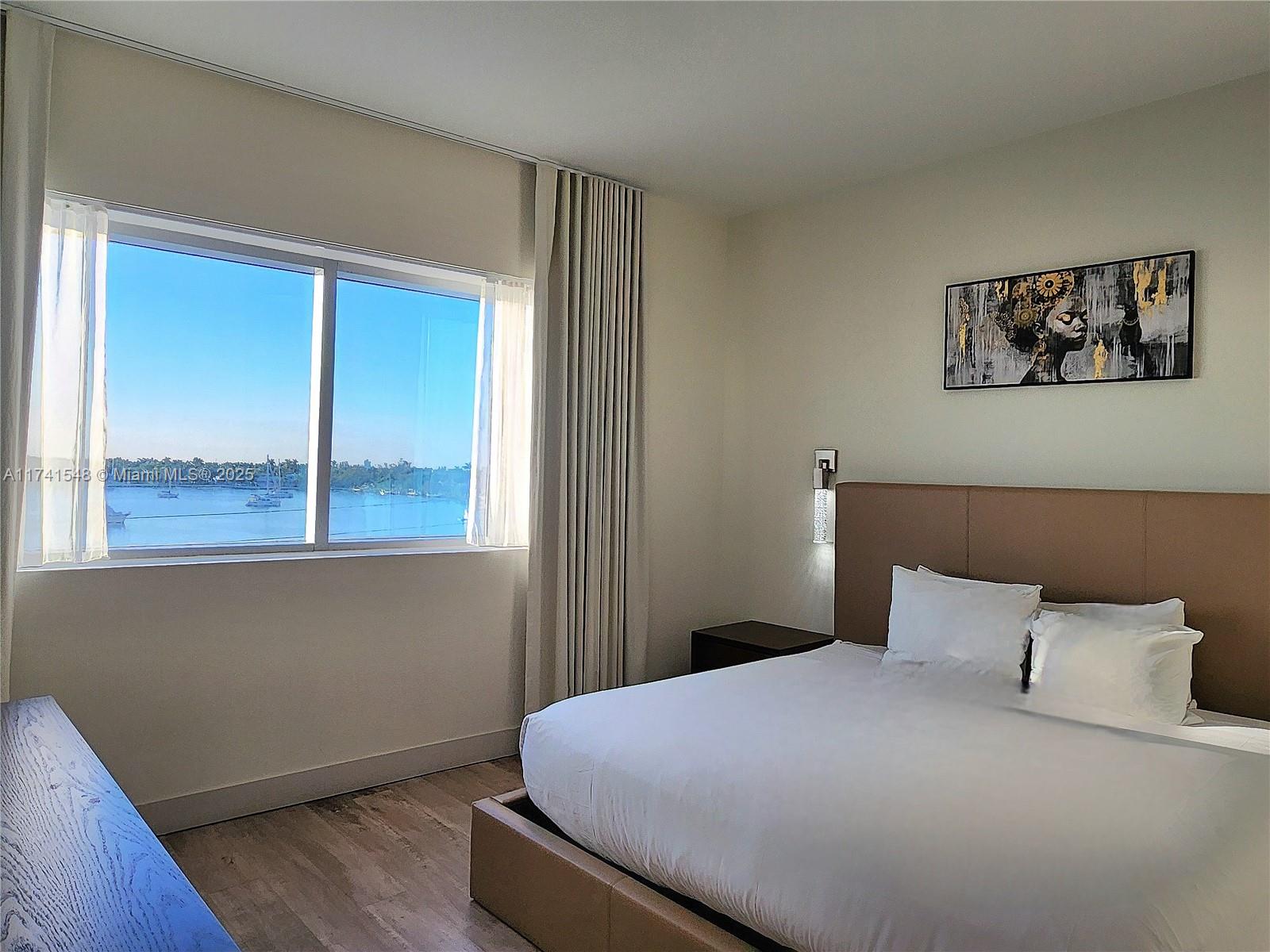 COSTA HOLLYWOOD CONDO - Residential