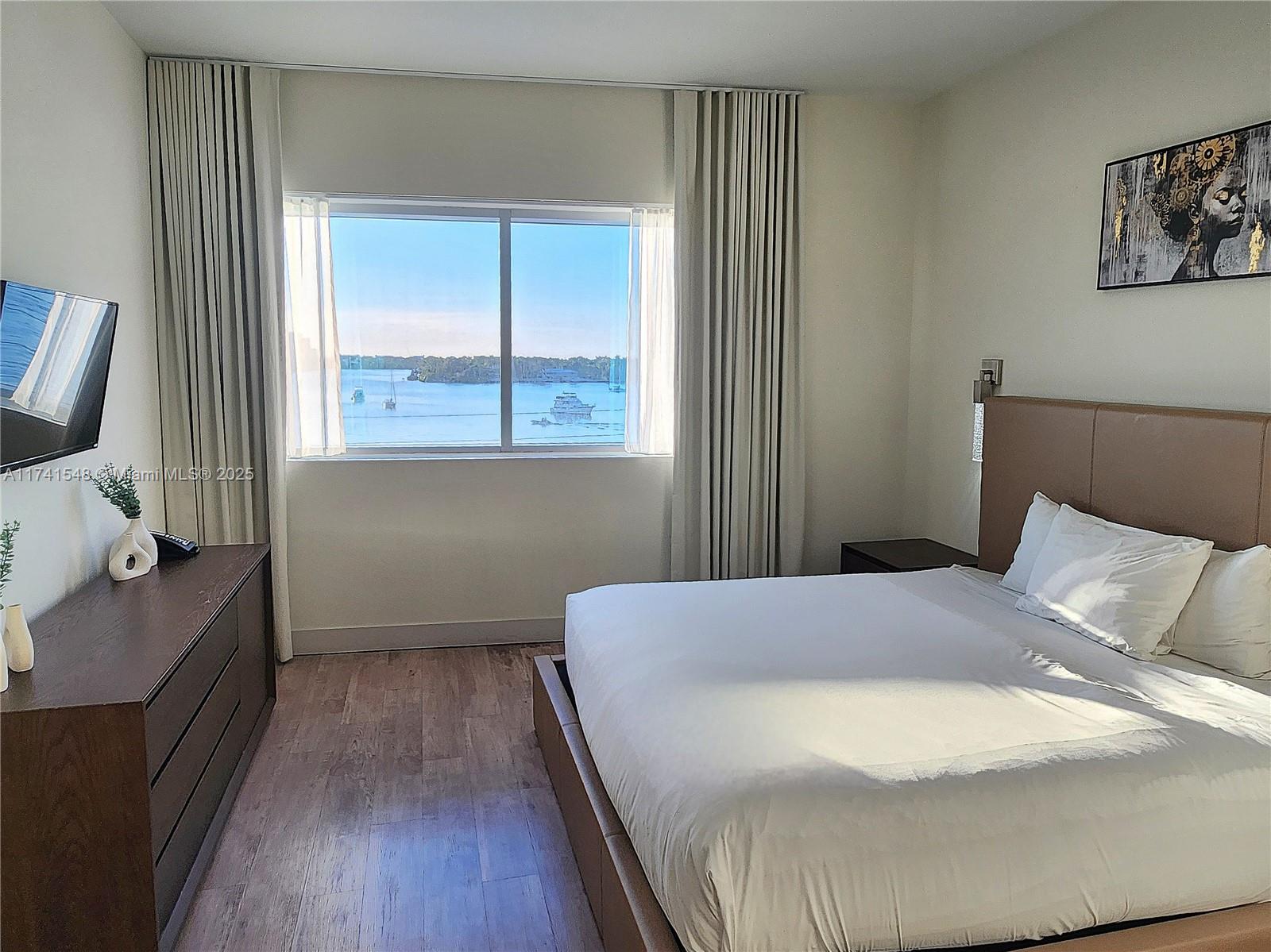 COSTA HOLLYWOOD CONDO - Residential