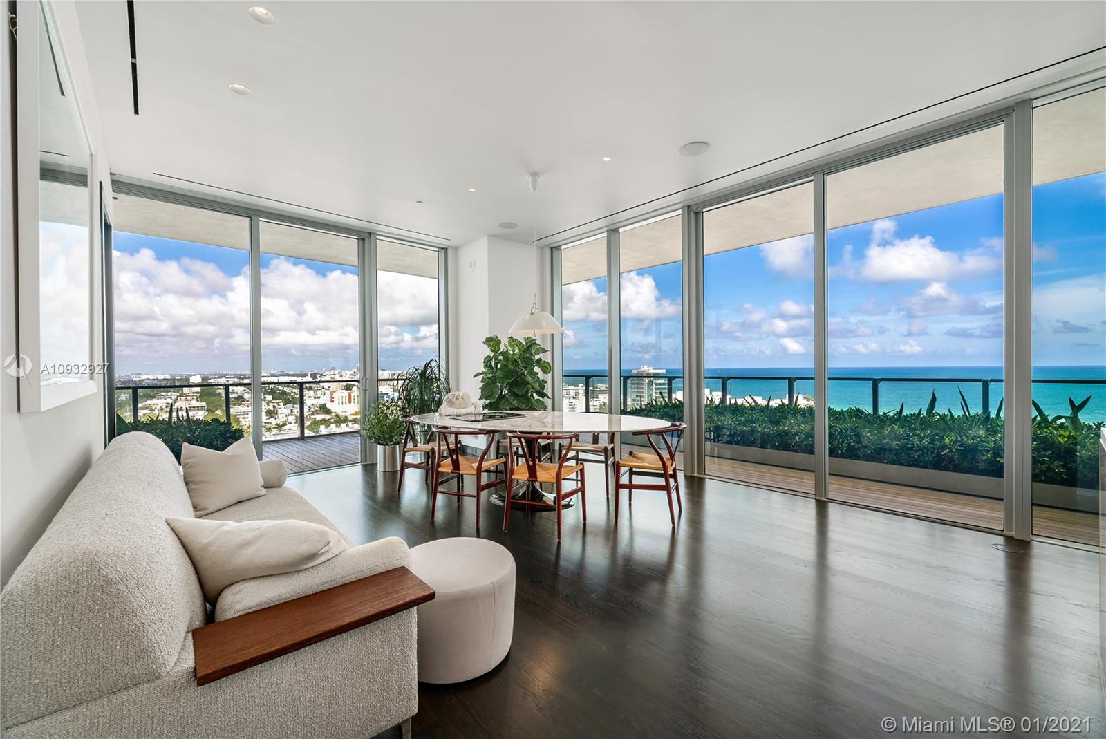 APOGEE CONDO - Residential