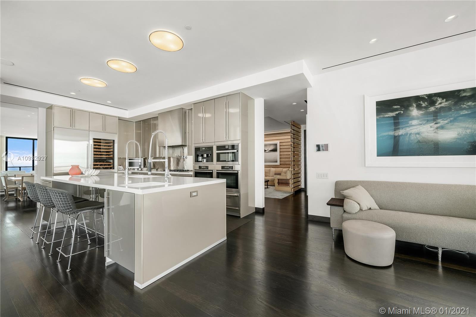 APOGEE CONDO - Residential