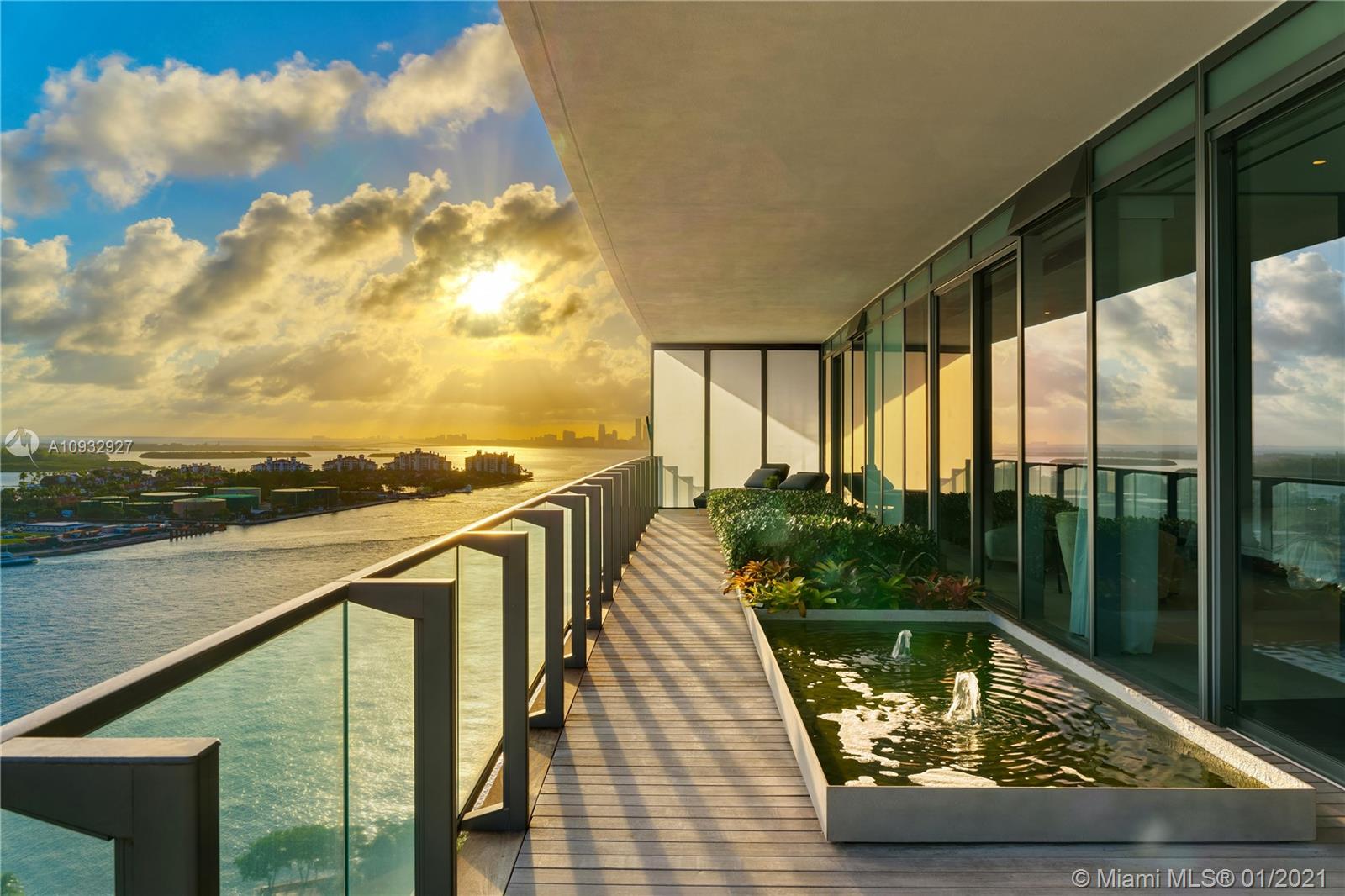 APOGEE CONDO - Residential