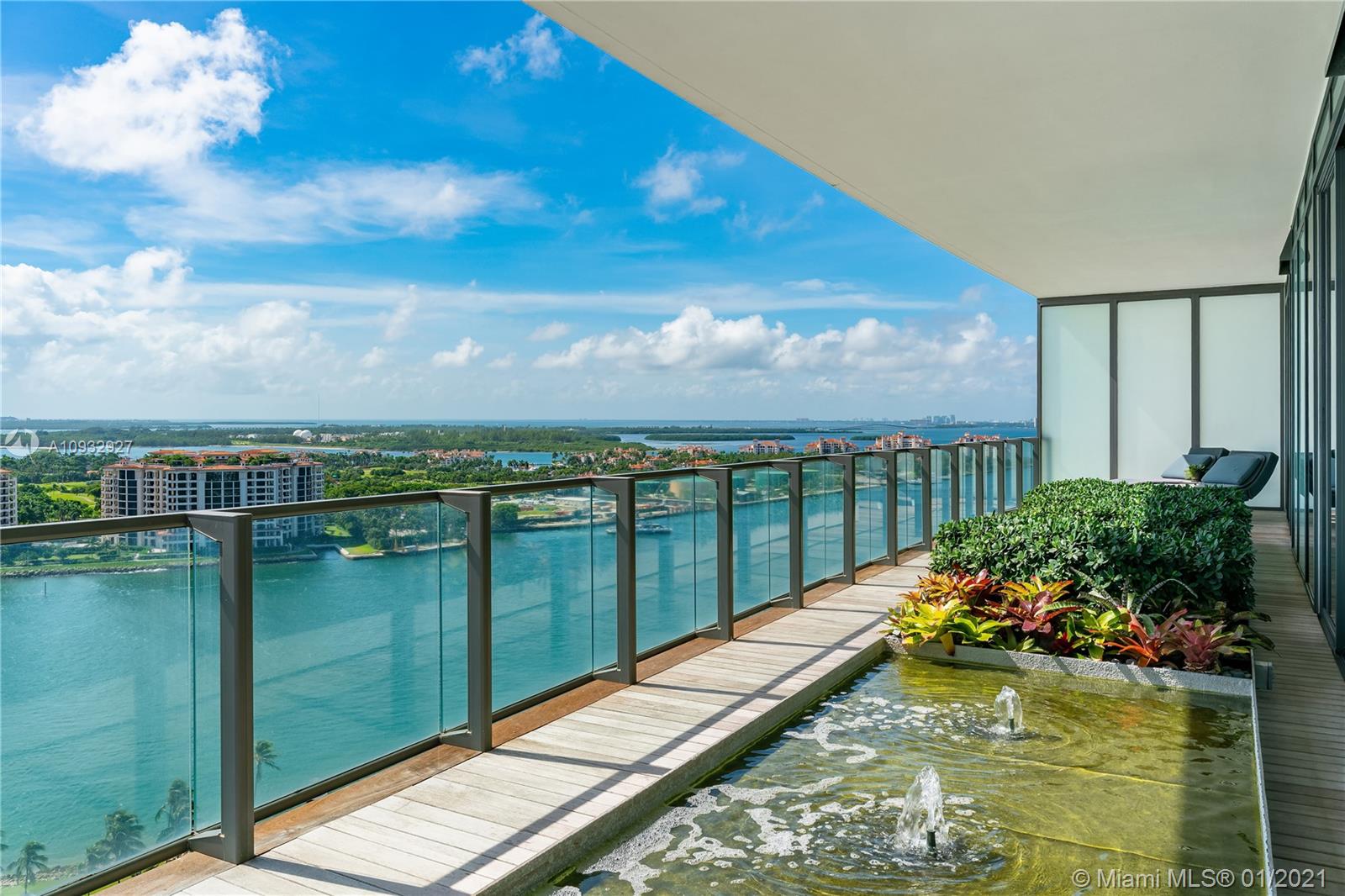 APOGEE CONDO - Residential