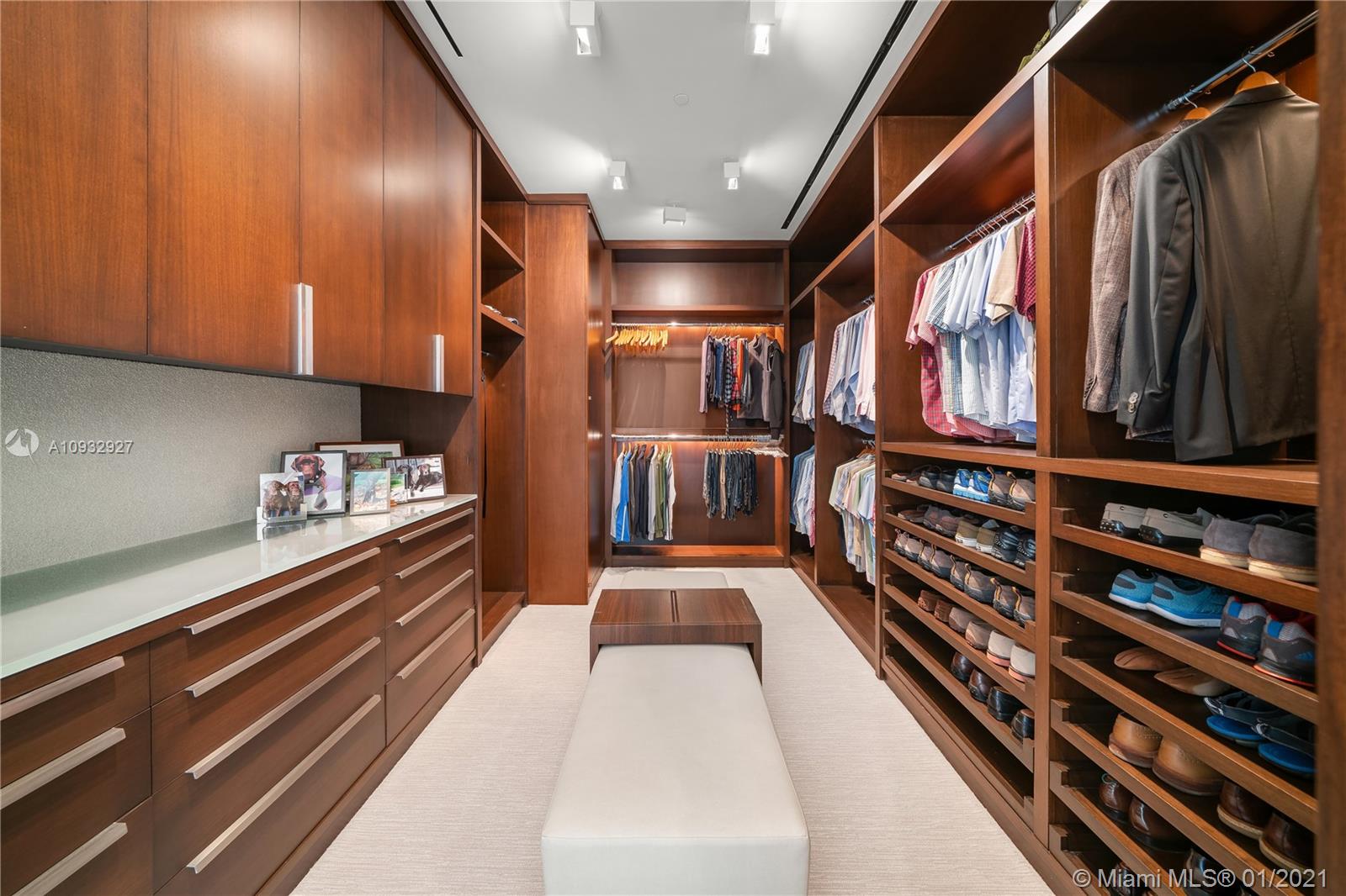 APOGEE CONDO - Residential