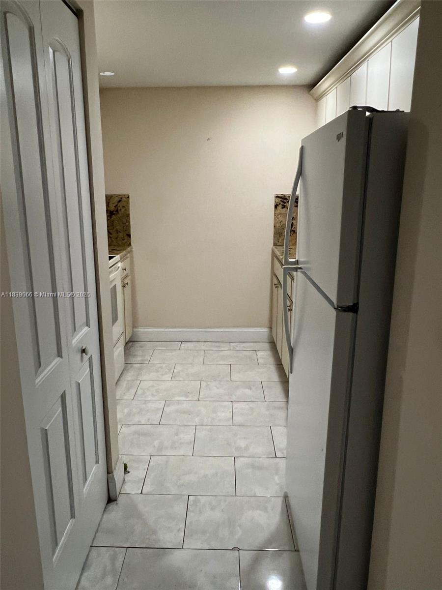 SAGA BAY GARDENS CONDO - Residential