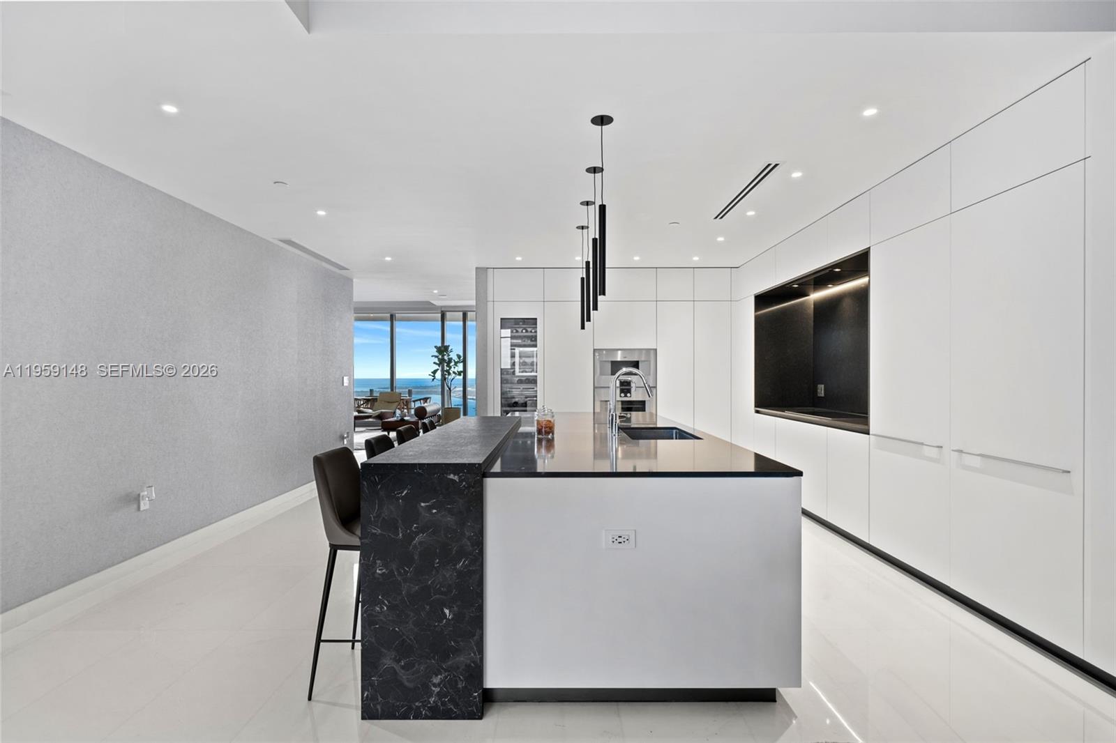 ASTON MARTIN - Residential