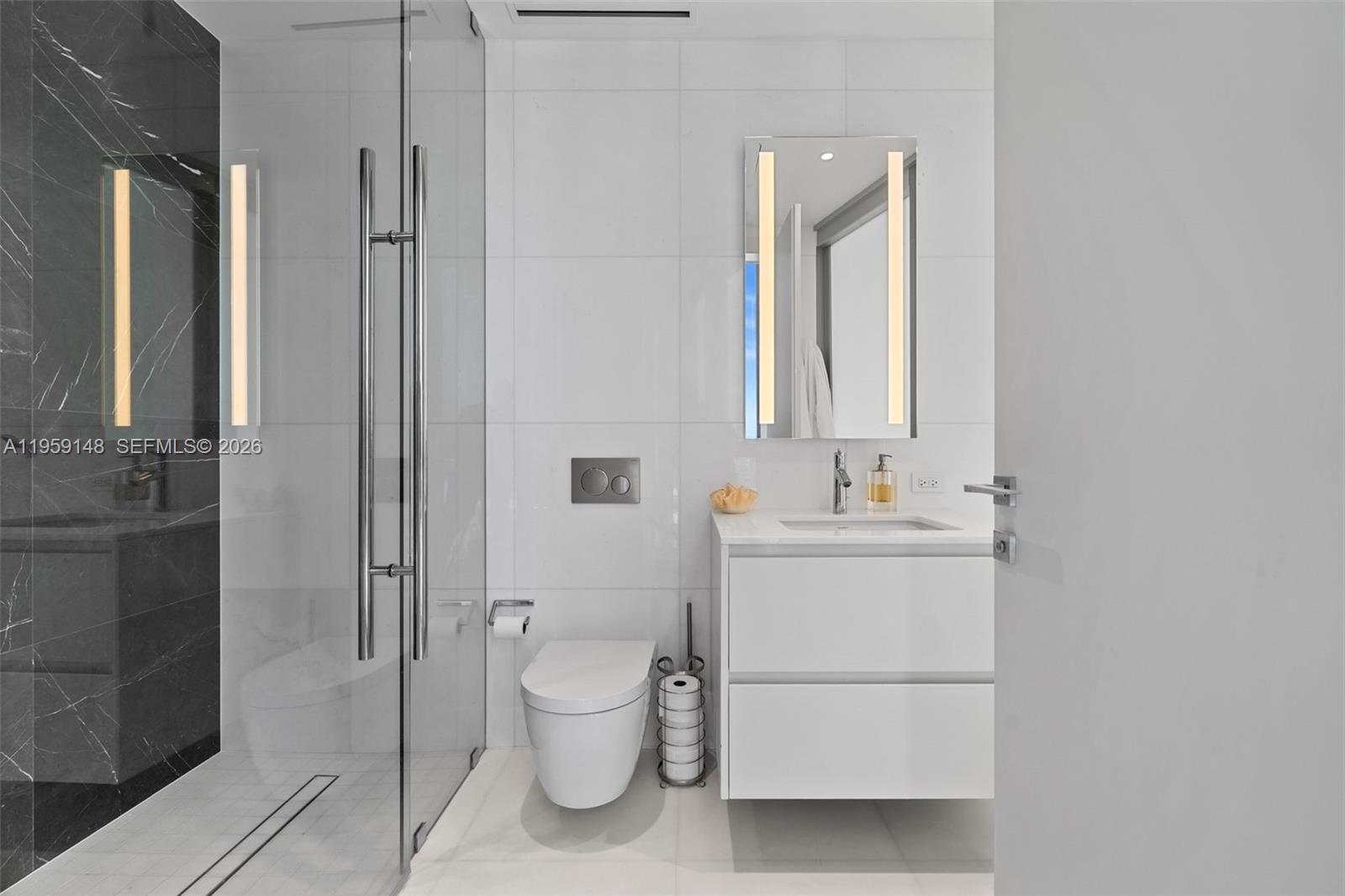 ASTON MARTIN - Residential