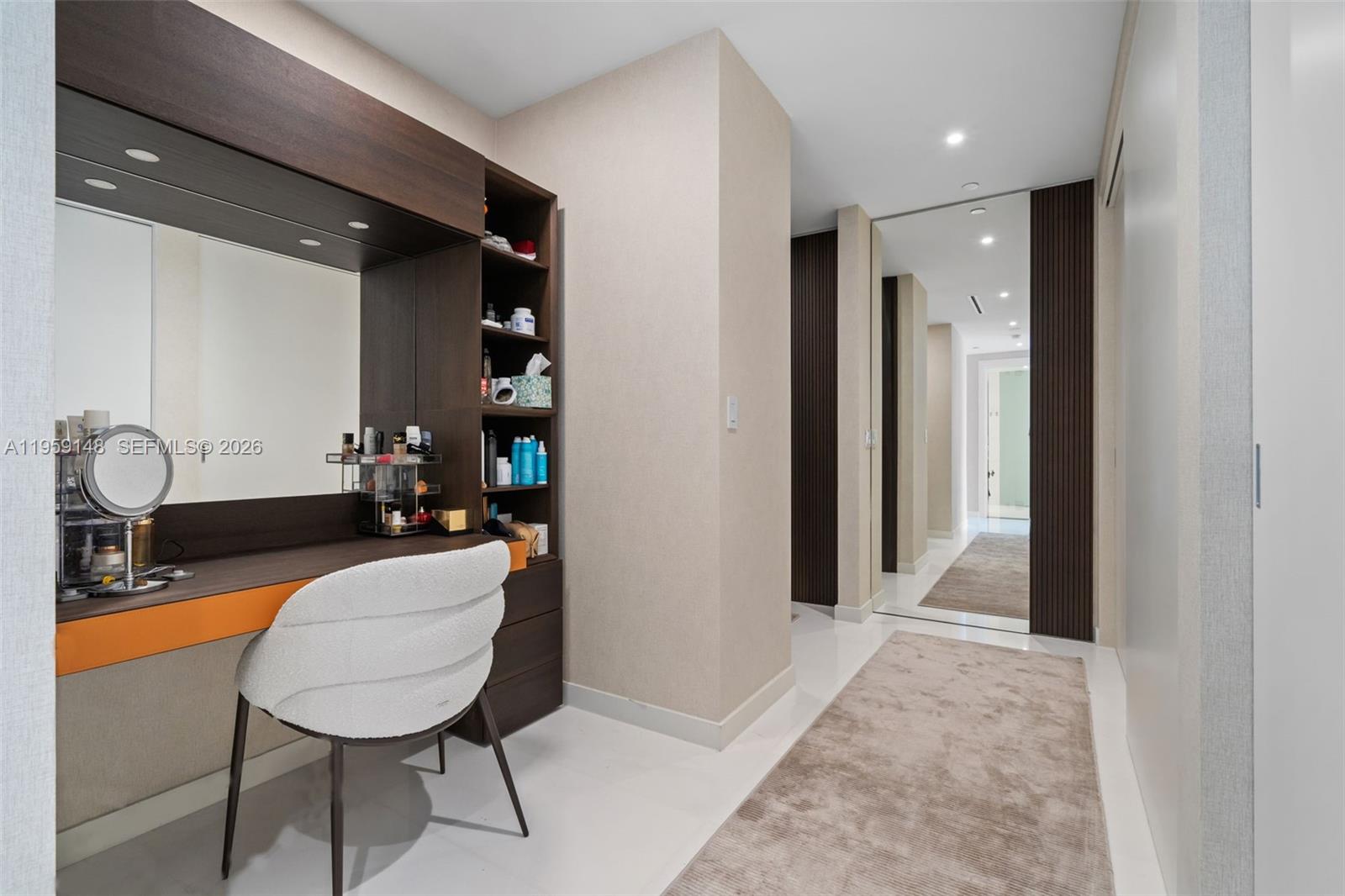 ASTON MARTIN - Residential