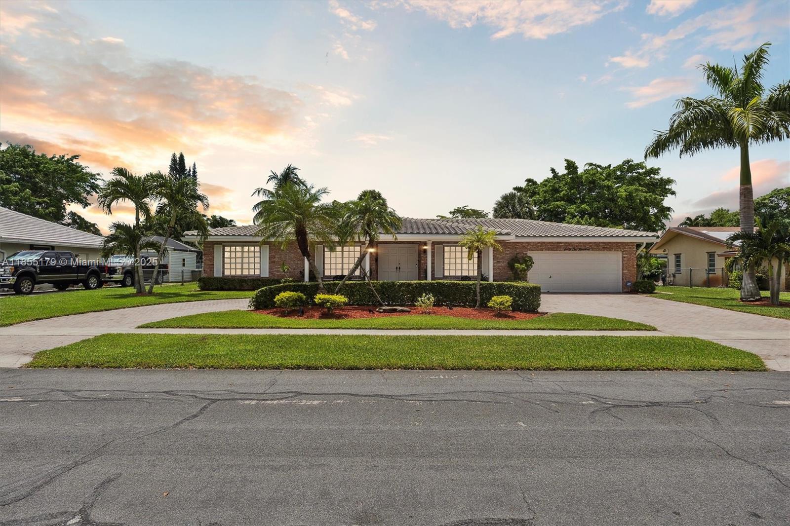 PLANTATION PARK LAKESITES - Residential
