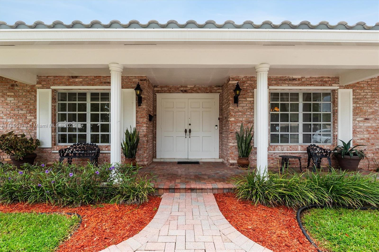 6100 SW 8th Ct