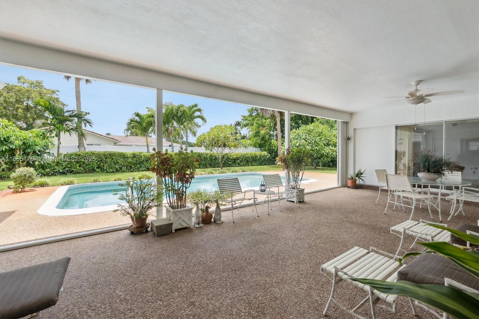 6100 SW 8th Ct