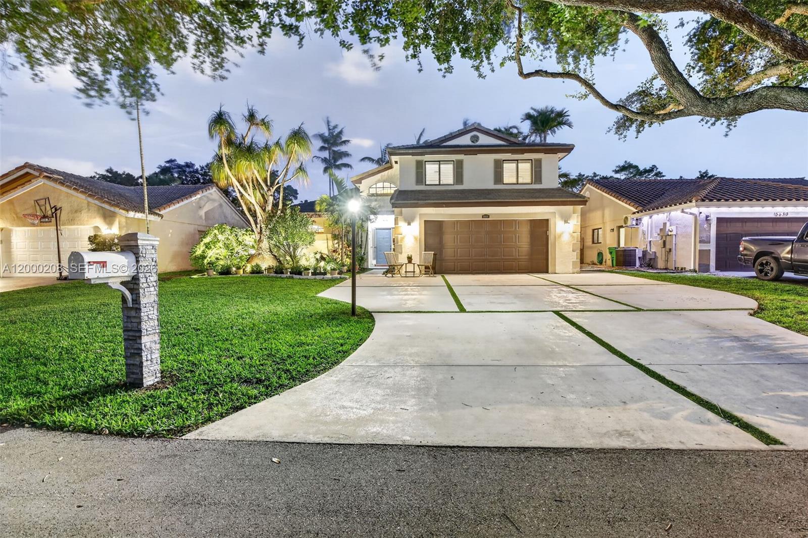 WAVERLY HUNDRED - Residential