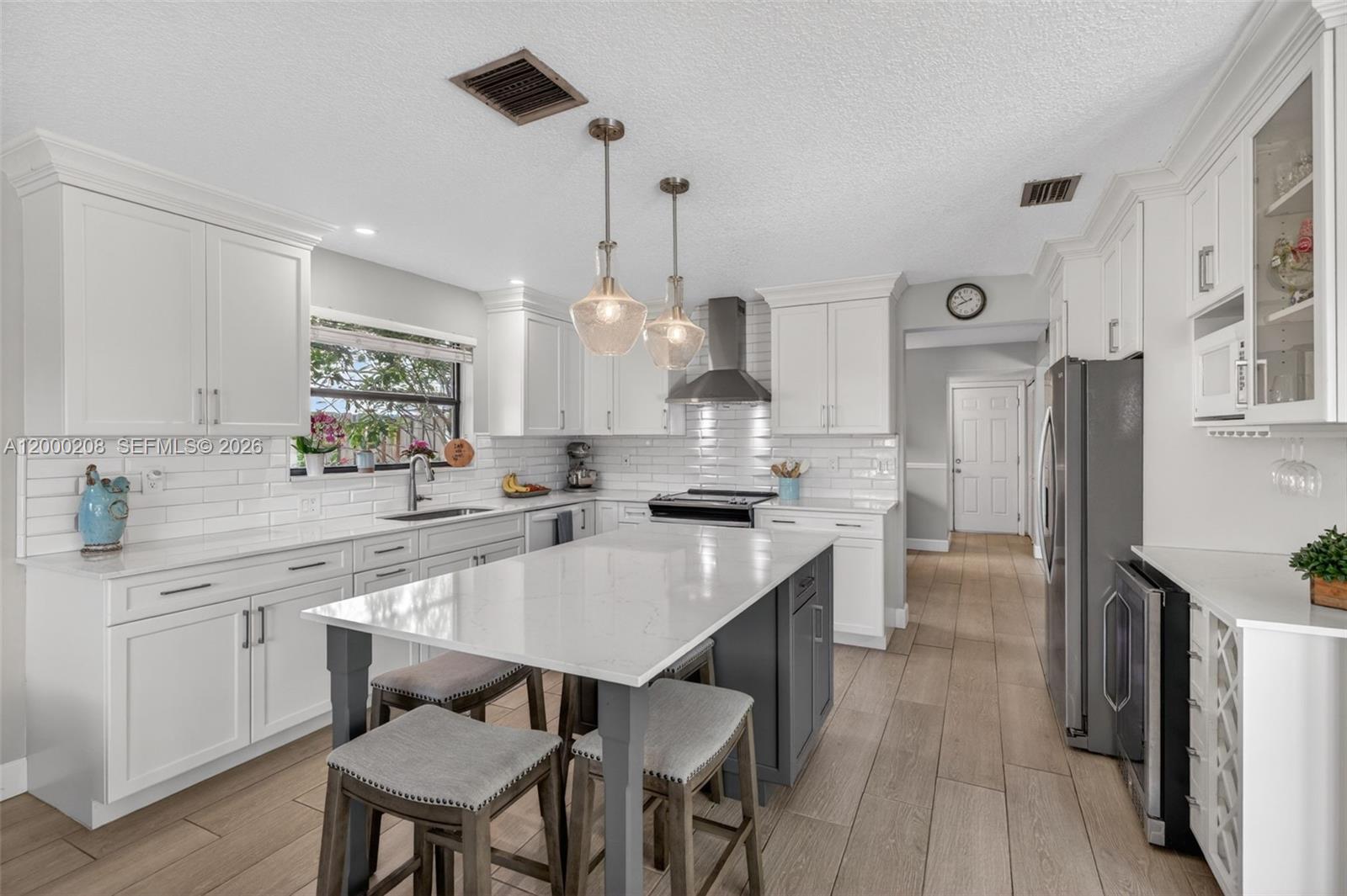 WAVERLY HUNDRED - Residential