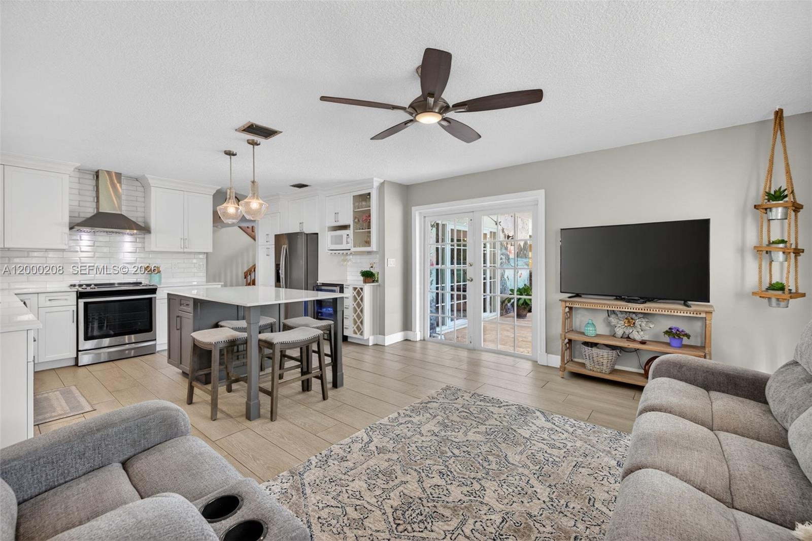 WAVERLY HUNDRED - Residential