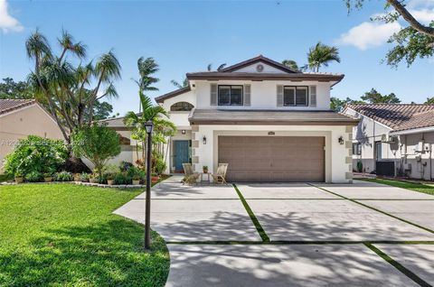 Photo of 15620 Gauntlet Hall Mnr, Davie, FL 33331 (MLS # A12000208)