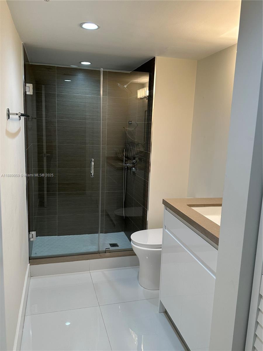 KEY COLONY NO 1 - Residential Lease