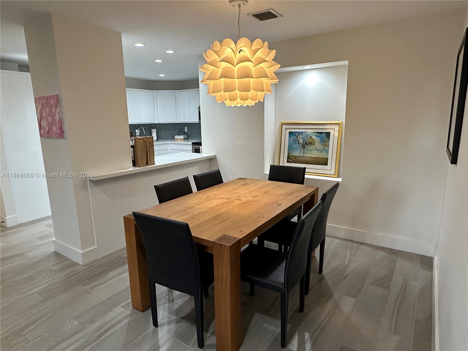 KEY COLONY NO 1 - Residential Lease