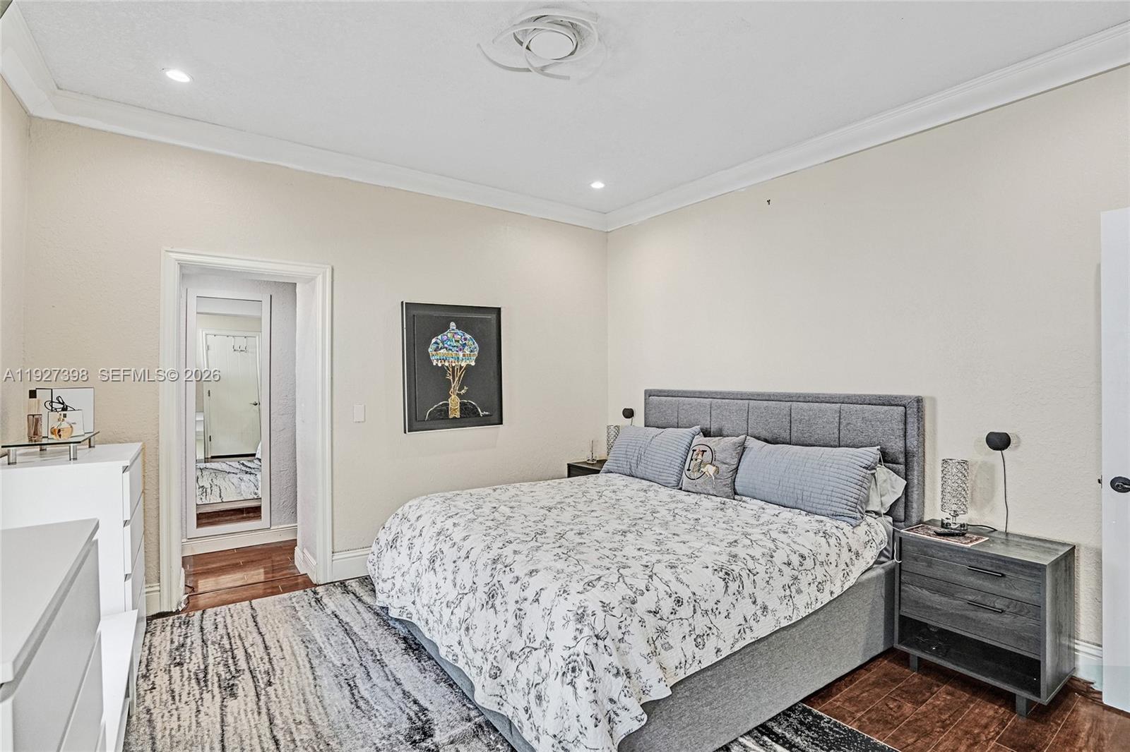 PARKWAY - Residential