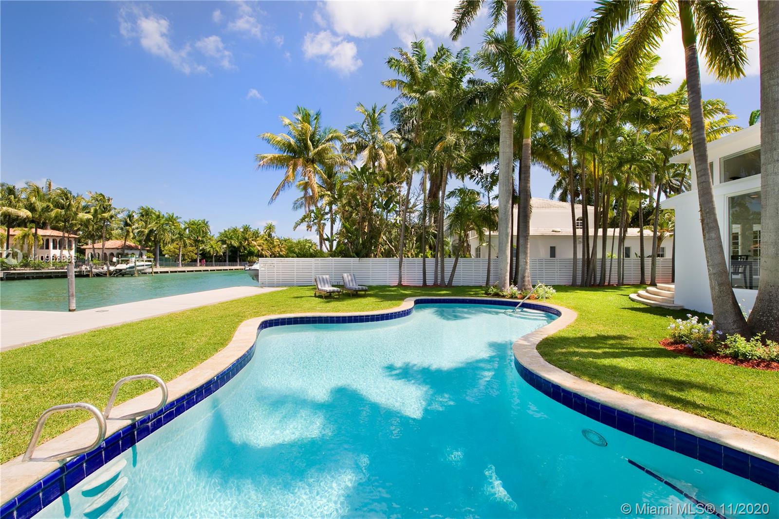 SUNSET ISLANDS-ISLAND NO - Residential