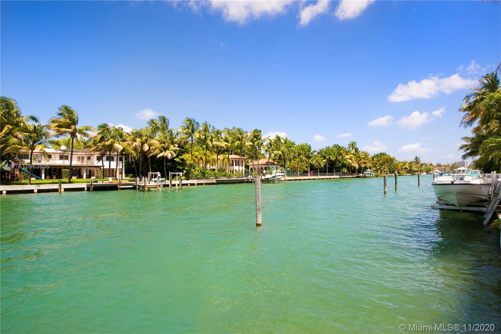 SUNSET ISLANDS-ISLAND NO - Residential